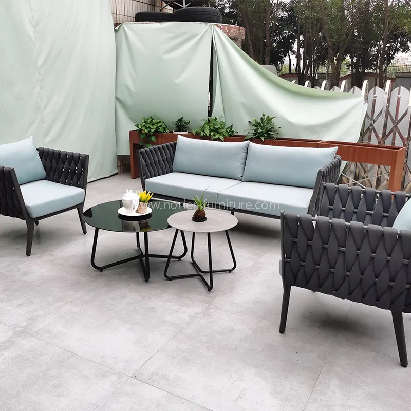 Oro atspari kvėpuojanti lauko virvės sofa